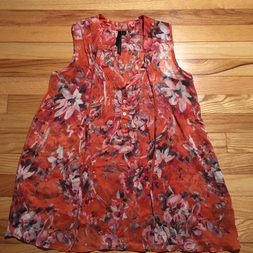 Bellatrix Sheer Floral Sleeveless Blouse - Picture 2 of 6